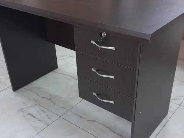 Письменный стол, Душанбе