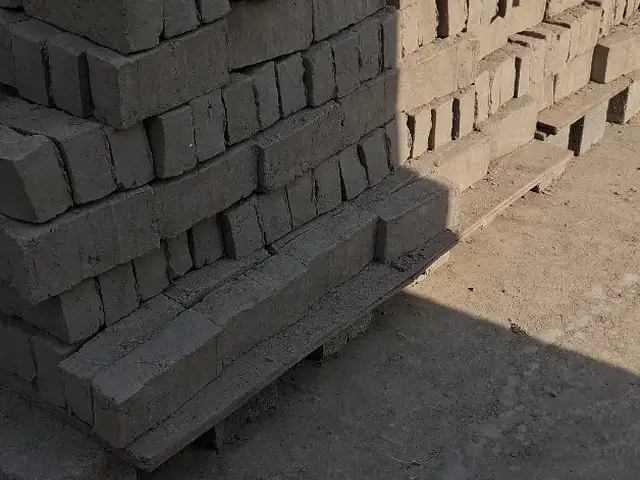 Хишти хом, Худжанд