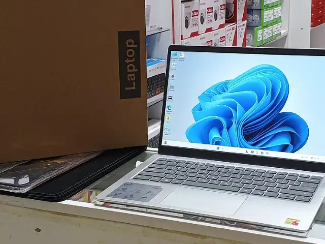 Ноутбук Dell 14 8GB 256GB, Душанбе