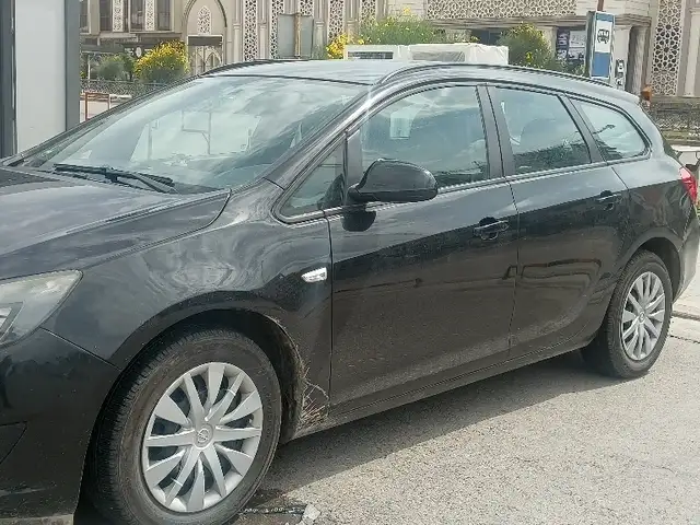 Opel Astra J