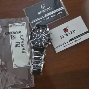 Reward элегантные серебряные часы, Худжанд