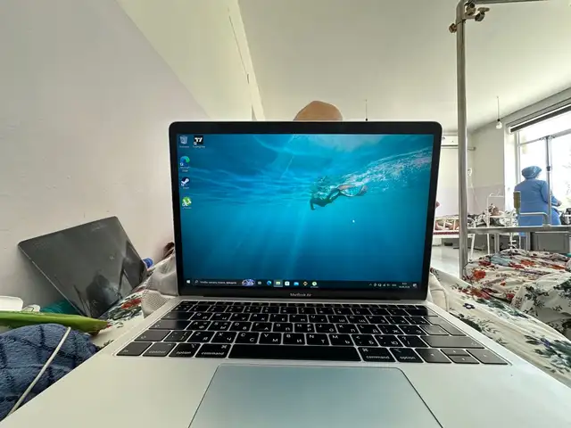 Ноутбук Macbook Air 2019 256 SSD, Бохтар (Курган-Тюбе)