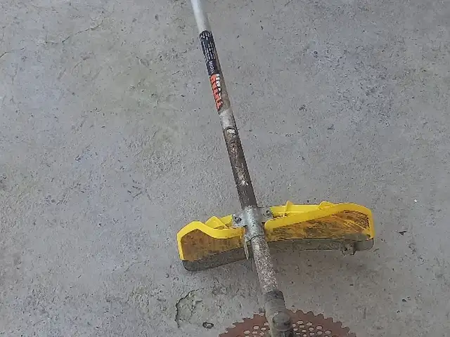 Услуги косильщика, Худжанд