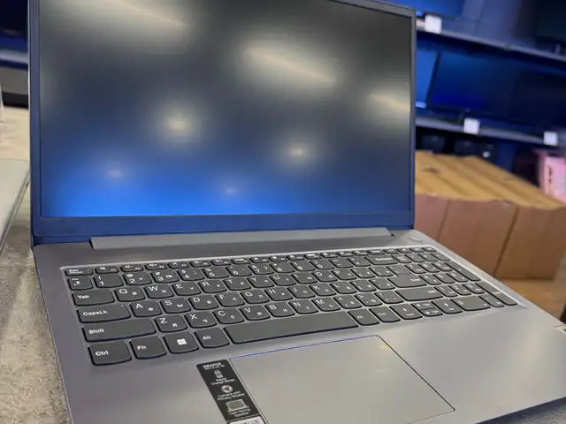 Ноутбук Lenovo Core i7-13620H/RAM 16GB DDR4/NVMe 512GB/15.6, Душанбе