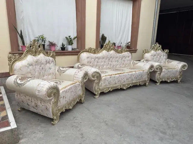 Диван, Худжанд
