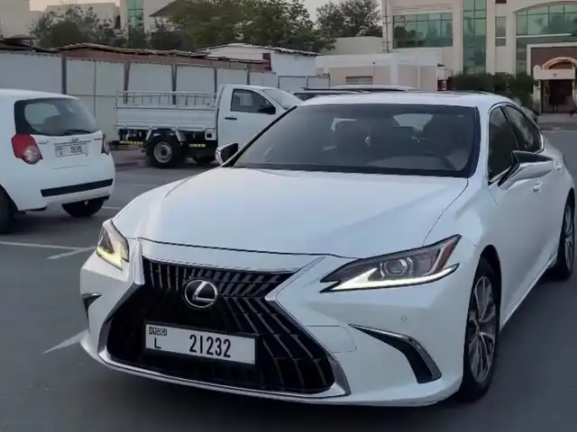 Lexus ES series