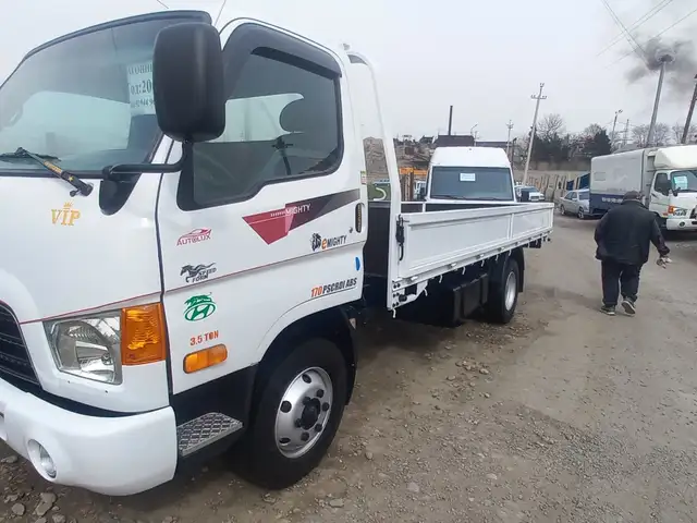 Бортовой Hyundai Mighty, 2014, Худжанд