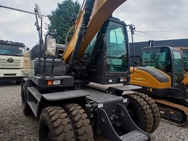 Экскаватор XCMG 150WD, Душанбе