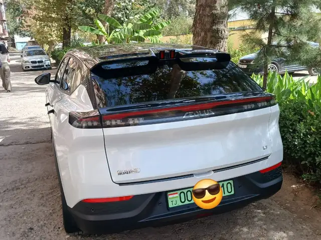 Dongfeng L7