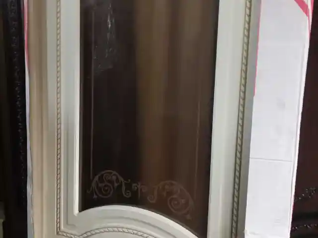 Дверь, Душанбе