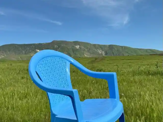 Пластиковый стул, Душанбе