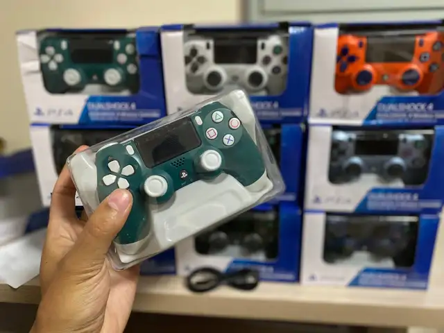 Джойстики Dualshock 4, Душанбе