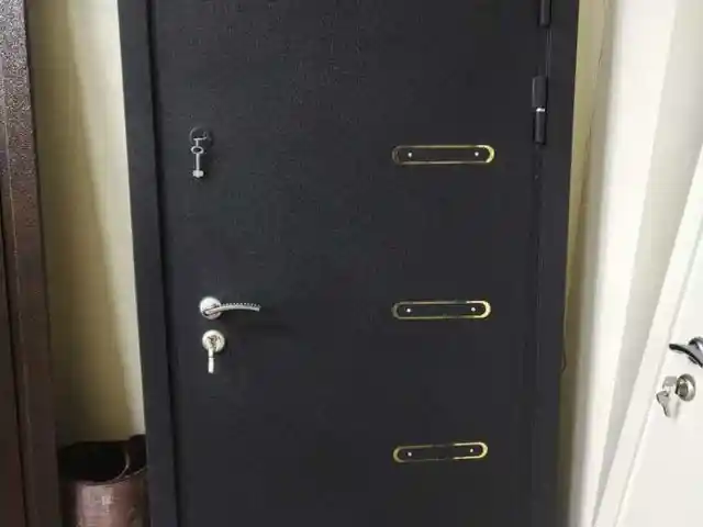 Железная дверь, Душанбе