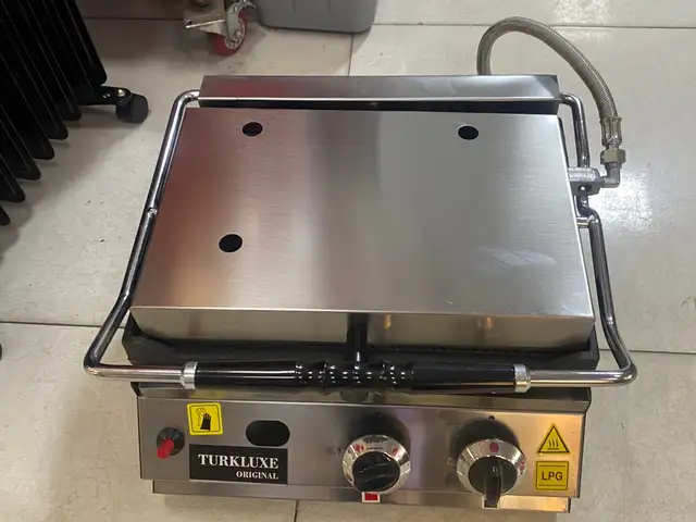 Тостери Гази, Душанбе