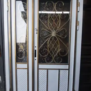 Стеклянная дверь, Душанбе