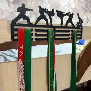 Медальница, Хуҷанд