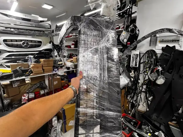 Пластмасса бампера на Toyota Prado, Душанбе