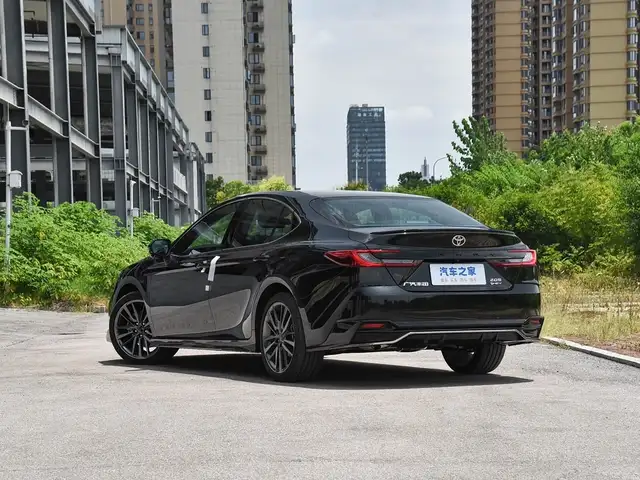 Toyota Camry, 2026, Душанбе - 3