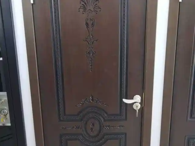 Дверь, Душанбе