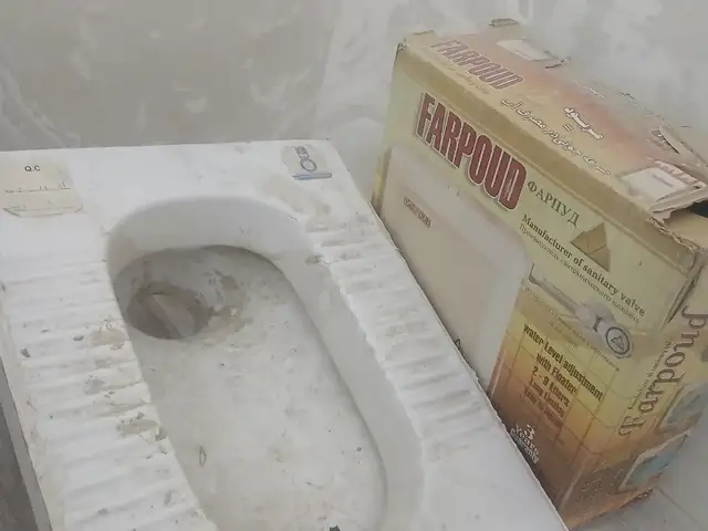 Чашаген и бачок, Душанбе