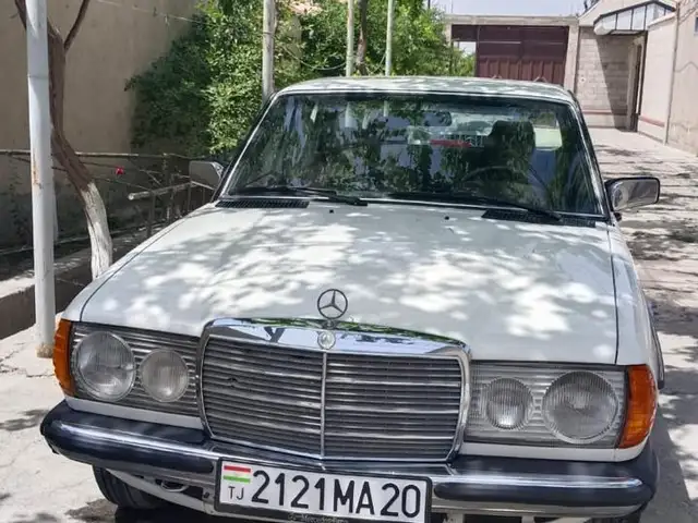 Mercedes-Benz W124