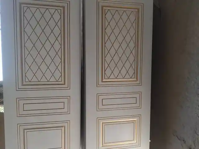 Дверь, Душанбе