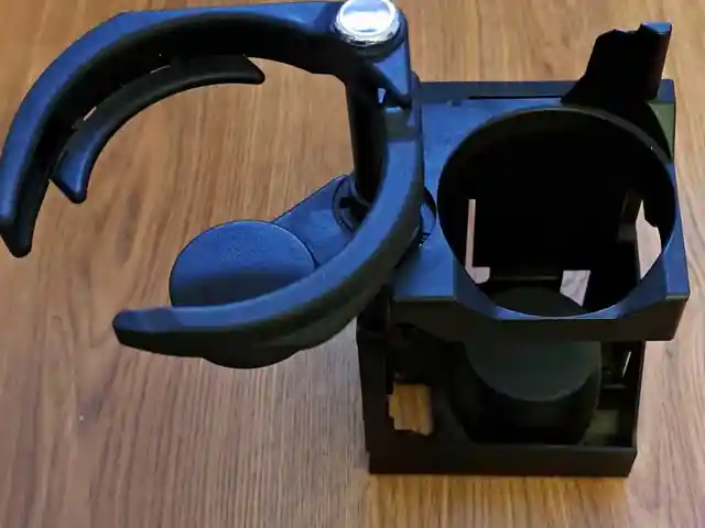 Подстаканник от Mercedes benz w202, Исфара