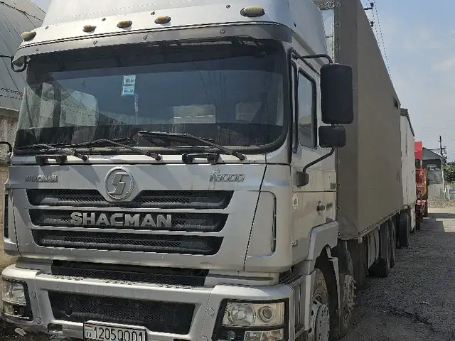 Седельный тягач Shacman, 2011, Душанбе