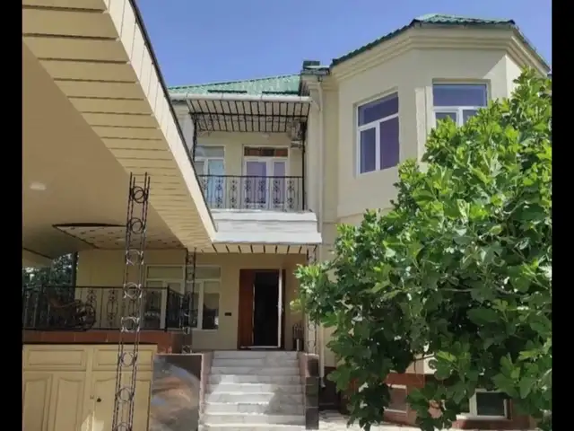 2-этажный, 7 комнатный дом, 450 м², медгородок, Душанбе