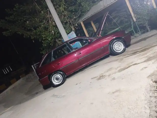 Opel Astra F