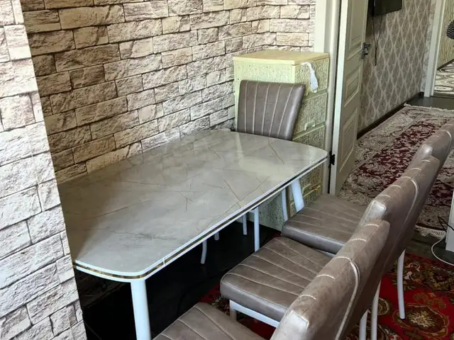 Комплект стол и стулья, Душанбе