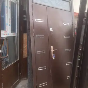 Дверь 1.20.2.30, Душанбе