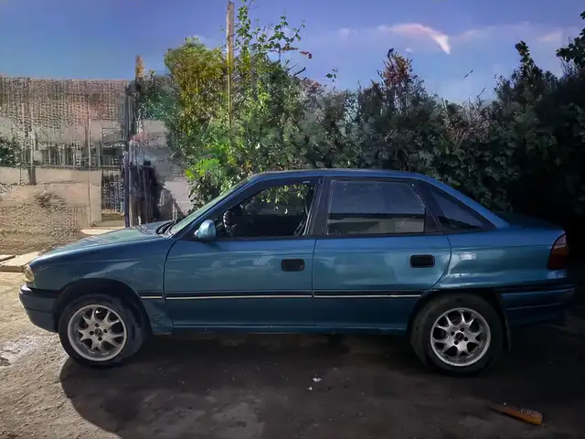 Opel Astra F