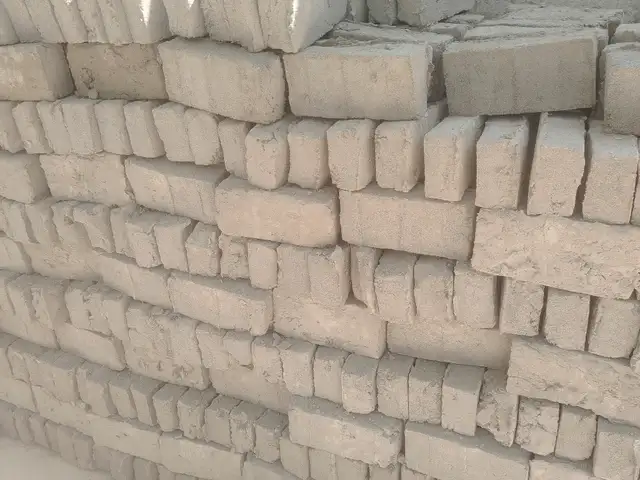 Хишти хом, Хуҷанд
