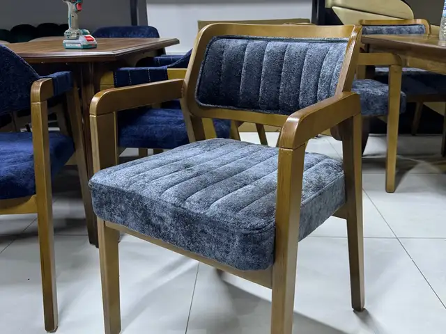 Стулья, Душанбе