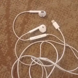 Проводные Наушники Apple, Душанбе