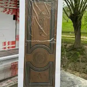 Дверь из шпона, Душанбе