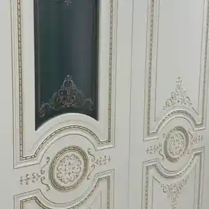 Дверь Эмал, Душанбе
