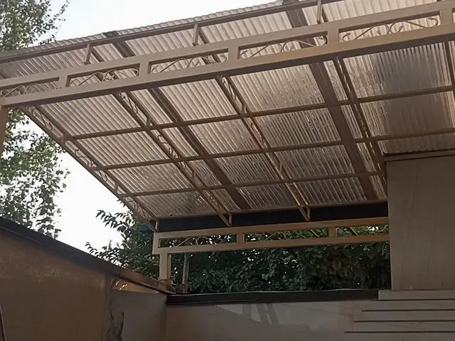 Навес месозем, Душанбе