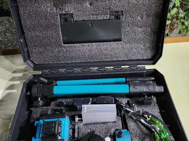 Лазерный уровень Makita, Душанбе