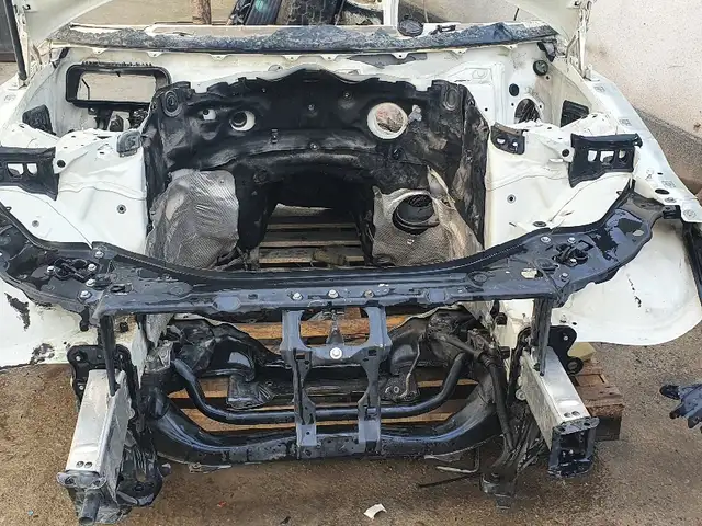 Передний кузов для Mercedes-Benz W211, Душанбе