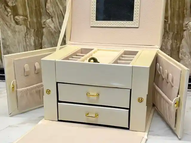Шкатулка для украшений, Душанбе