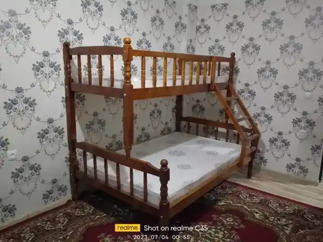 Двухъярусная кровать, Душанбе