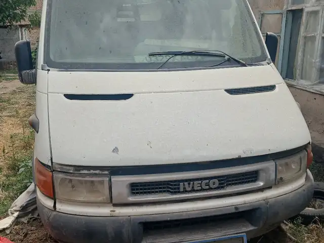 Фургон на запчасти, Турсунзода