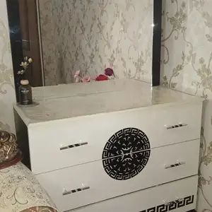 Трюмо, Душанбе