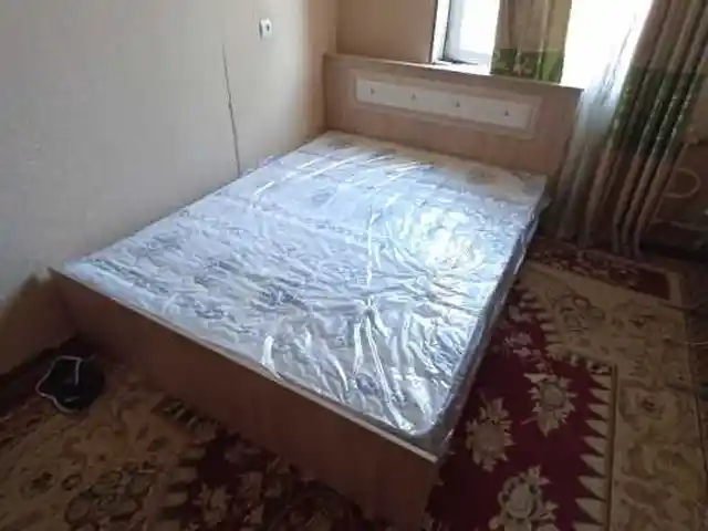 Кровать Диамонд, Душанбе