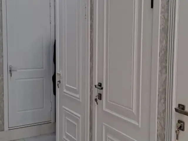 Дверь, Душанбе