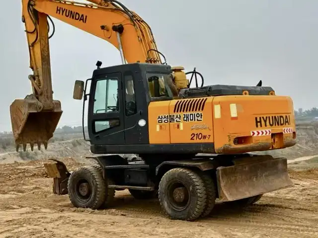 Экскаватор Hyundai Robex 210W-7, Душанбе