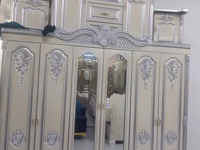 Спальный гарнитур, Вахдат