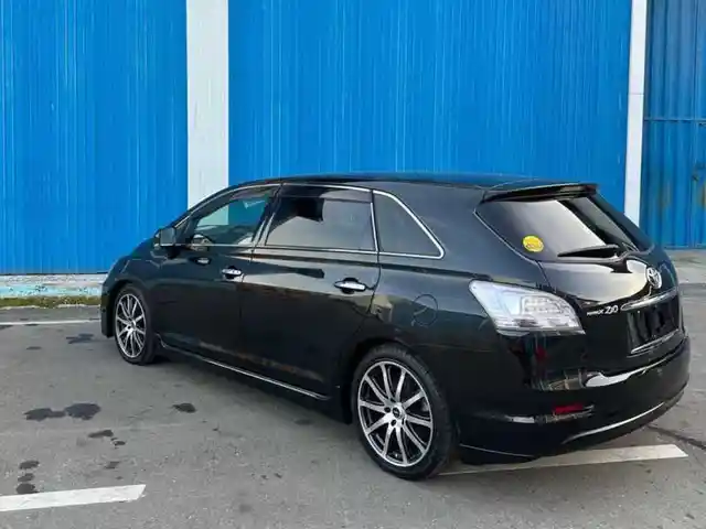 Не тонированные стекла на Toyota Mark X Zio, Душанбе